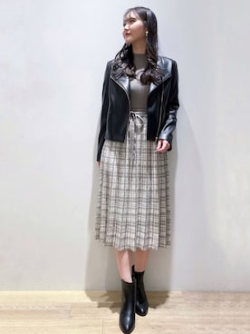 「index（インデックス）のアイテム（ライダースジャケット）」を使った、index スタッフさん（レディース・160cm）の秋コーディネート