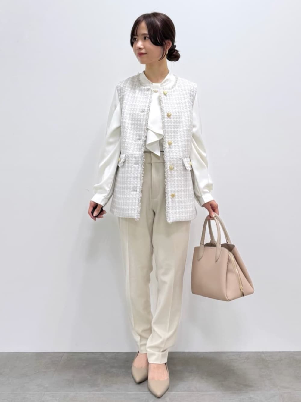 index（インデックス）の「ファンシーツイードペプラムジレ【洗える