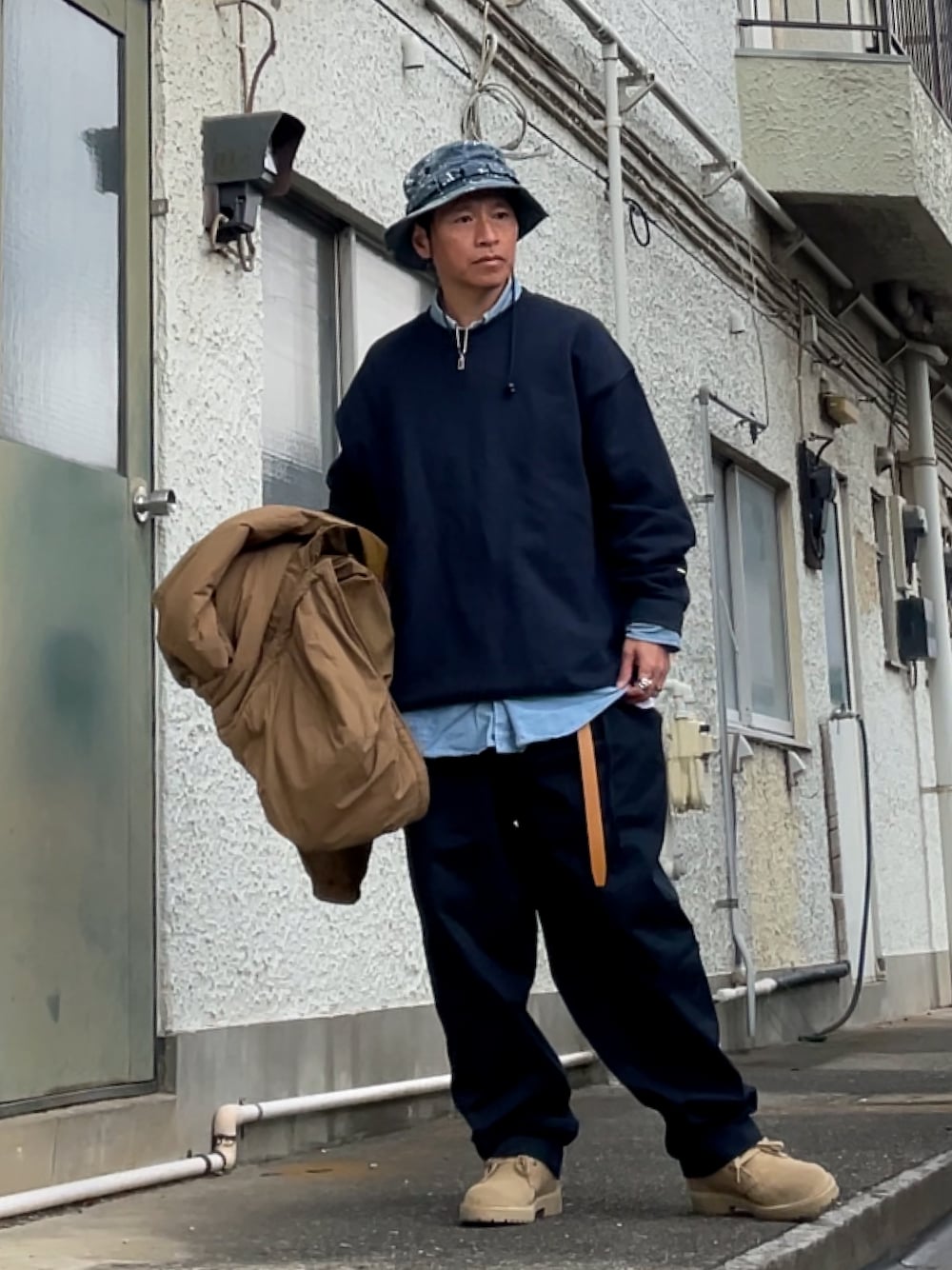 CAHLUMNのチノパンツを使った人気ファッションコーディネート - WEAR