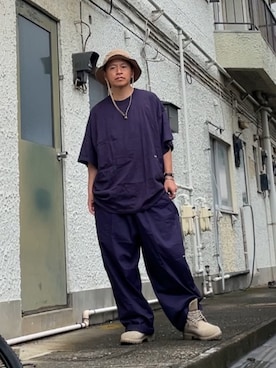 「ファミリーマートのファミリーマート　✖️ A.H ビッグＴシャツ　ネイビー（Tシャツ/カットソー、ブルー系）」を使った、クロ🐑さん（メンズ・168cm）の秋コーディネート