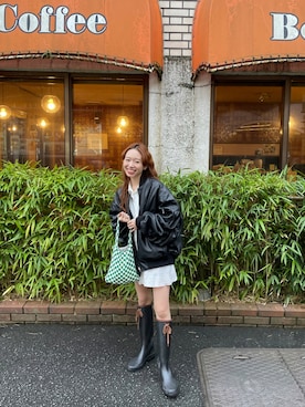 「AIGLE（エーグル）のアイテム（レインシューズ）」を使った、りっぴーさん（レディース・154cm）の秋コーディネート