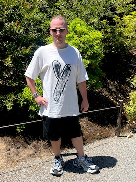 「Y-3（ワイスリー）のLOGO GFX TEE（Tシャツ/カットソー、ホワイト系）」を使った、塔弁さん（メンズ・172cm）の夏コーディネート