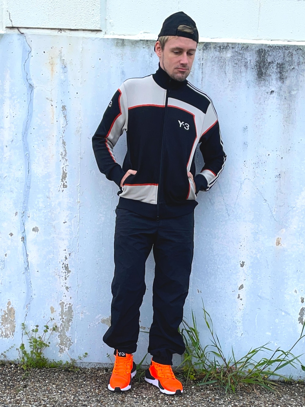 Y-3 / ボトム/M/ウール/BLK/FJ0401/WOOL SATEEN CROPPED PANTS Y-3（ワイスリー）の「M WOOL SATEEN CROPPED PANTS（その他パンツ