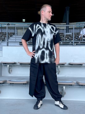 「Y-3（ワイスリー）のY-3 SPORT UNIFORM CUFFED CARGO PANTS（カーゴパンツ、ブラック系）」を使った、塔弁さん（メンズ・172cm）の夏コーディネート