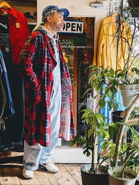 「Bennisonsのアイテム（その他アウター、レッド系）」を使った、ataco garageさん（メンズ・173cm）の春コーディネート