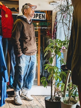 「PERCUSSIONのアイテム（その他アウター、ブラウン系）」を使った、ataco garageさん（メンズ・173cm）の春コーディネート