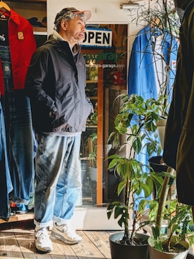 「THE NORTH FACE（ザノースフェイス）のアイテム（ナイロンジャケット、グレー系）」を使った、ataco garageさん（メンズ・173cm）の春コーディネート