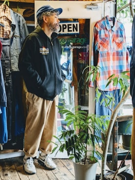 「アイテム（パーカー）」を使った、ataco garageさん（メンズ・173cm・40代）の秋コーディネート