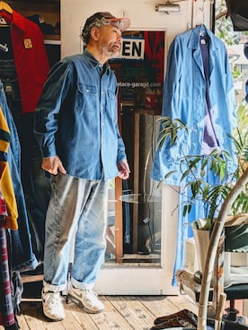 「JOHN ASHFORDのアイテム（シャツ/ブラウス、ブルー系）」を使った、ataco garageさん（メンズ・173cm）の春コーディネート