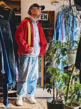 「Swingsterのアイテム（ナイロンジャケット、レッド系）」を使った、ataco garageさん（メンズ・173cm）の春コーディネート