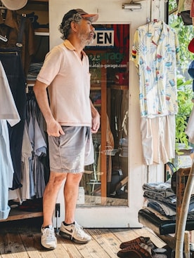 「LAHMARのアイテム（ポロシャツ、オレンジ系）」を使った、ataco garageさん（メンズ・173cm）の夏コーディネート