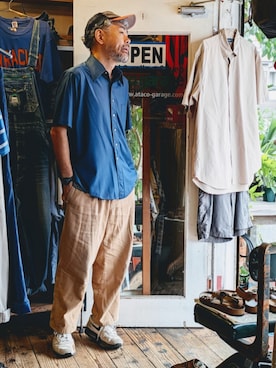 「MONTGOMERY WARDのアイテム（シャツ/ブラウス、ブルー系）」を使った、ataco garageさん（メンズ・173cm）の夏コーディネート