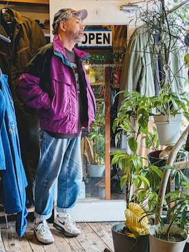 「Columbia（コロンビア）のアイテム（ナイロンジャケット、パープル系）」を使った、ataco garageさん（メンズ・173cm）の冬コーディネート