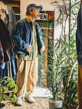 「アイテム（デニムジャケット）」を使った、ataco garageさん（メンズ・173cm・40代）の秋コーディネート