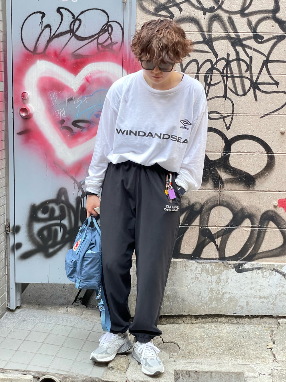 「このスタイルがお気に入り、夏コーデ、カジュアルコーデ、ootd、ジェントルモンスター、993、スタイリスト私物、メンズライク、いいね、save、フォローお願いします🤑、ビッグシルエット」｜「WIND AND SEAのアイテム（Tシャツ/カットソー、ホワイト系）」を使った、reiさん（レディース・166cm）の夏コーディネートの1枚目の写真