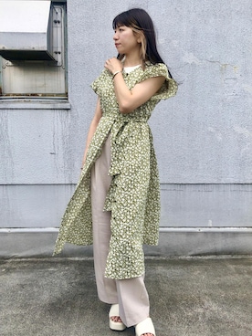 「23SS春夏の新作」｜「アイテム（スラックス）」を使った、たなかさん（レディース・163cm）の夏コーディネート