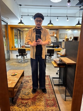 「BEAMS（ビームス）のアイテム（デニムパンツ、ブルー系）」を使った、cverさん（メンズ・175cm）の秋コーディネート