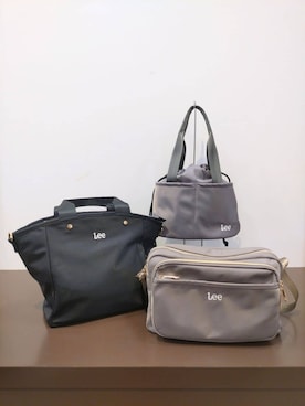 「Lee（リー）の【Lee別注／撥水】7ポケットショルダーバッグ（ショルダーバッグ、ベージュ系）」を使った、ゆずやさん（キッズ・150cm）の春コーディネート