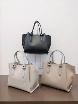 「SHOO・LA・RUE（シューラルー）のハンドルカクシボトートバッグ（トートバッグ、グレー系）」を使った、ゆずやさん（キッズ・150cm）の春コーディネート