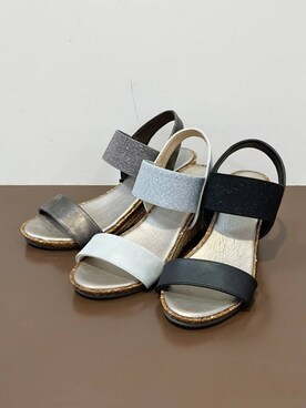 「SHOO・LA・RUE（シューラルー）の【高レビュー/累計販売35万足突破】片手ではけるサンダル シューダル 25SS（サンダル、ブラック系）」を使った、ゆずやさん（キッズ・150cm）の夏コーディネート