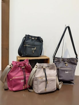 「Lee（リー）の【Lee別注／撥水】巾着ショルダーバッグ（ショルダーバッグ、ブラック系）」を使った、ゆずやさん（キッズ・150cm）の夏コーディネート