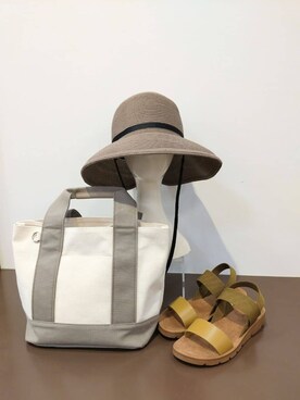 「SHOO・LA・RUE（シューラルー）のアンクルゴムフラットサンダル（サンダル、イエロー系）」を使った、ゆずやさん（キッズ・150cm）の夏コーディネート