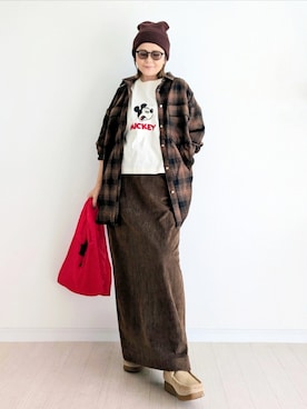 「Clarks（クラークス）のアイテム（シューズ）」を使った、𝕪𝕦𝕚さん（レディース・155cm）の秋コーディネート