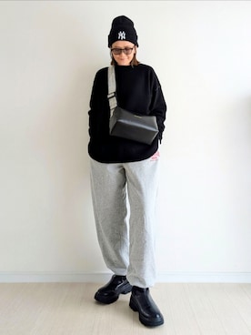 「FREAK'S STORE（フリークスストア）のTHEATRE PRODUCTS × FREAK'S STORE/シアタープロダクツ 別注 ジャガードテープ ボディバッグ（ショルダーバッグ）」を使った、𝕪𝕦𝕚さん（レディース・155cm）の秋コーディネート