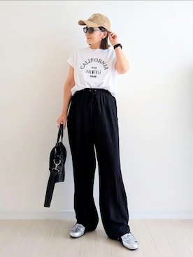「アイテム（トップス）」を使った、𝕪𝕦𝕚さん（レディース・155cm・40代）の秋コーディネート