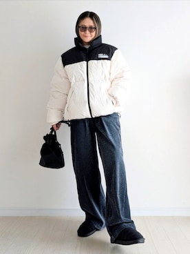 「アイテム（スニーカー）」を使った、𝕪𝕦𝕚さん（レディース・155cm・40代）の冬コーディネート