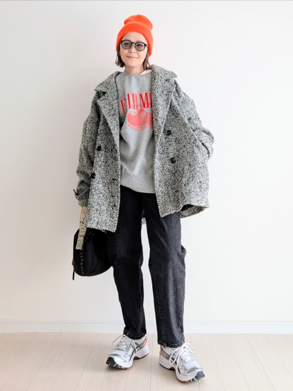 「notch.の【 notch.by yui 】ヘリンボーンＰコート（ピーコート、その他）」を使った、𝕪𝕦𝕚さん（レディース・155cm）の秋コーディネートの1枚目の写真