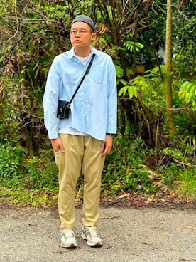 「Dr. Martens（ドクターマーチン）のアイテム（バッグ）」を使った、Chan CheeHongさん（メンズ・180cm）の冬コーディネート