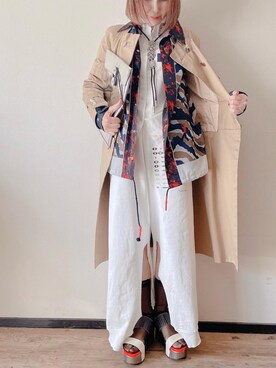 LOUIS VUITTON(ルイヴィトン)のトレンチコートを使ったレディース ...