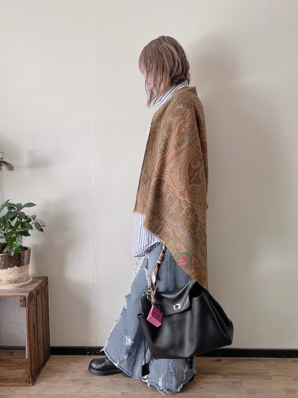 ETROのストール/ショールを使ったレディース人気ファッション
