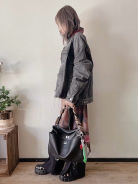「アイテム（財布/小物）」を使った、saraさん（レディース・156cm）の秋コーディネート