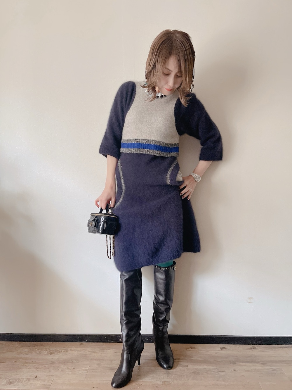 【コーデのアクセントに】CHANEL バニティケース シルバー 1682165149_320.jpg