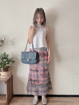 「タンクトップ」｜「アイテム（タンクトップ）」を使った、saraさん（レディース・156cm）の秋コーディネート