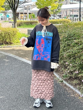 「アイテム（スウェット）」を使った、土屋莉央さん（レディース・151cm・20代）の秋コーディネート