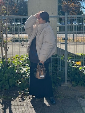 「アイテム（ダウンジャケット/コート）」を使った、土屋莉央さん（レディース・151cm・20代）の秋コーディネート