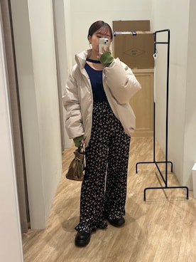 「アイテム（ダウンジャケット/コート）」を使った、土屋莉央さん（レディース・151cm・20代）の冬コーディネート