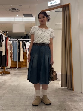 「アイテム（スカート）」を使った、土屋莉央さん（レディース・151cm・20代）の夏コーディネート