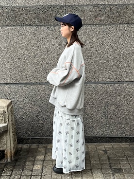 「アイテム（スウェット）」を使った、土屋莉央さん（レディース・151cm・20代）の春コーディネート