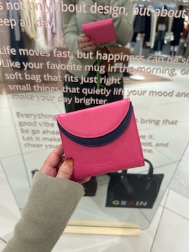 「アイテム（財布）」を使った、土屋莉央さん（レディース・151cm）の冬コーディネート