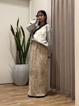 「アイテム（スウェット）」を使った、土屋莉央さん（レディース・151cm・20代）の秋コーディネート