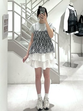 「QUEEN SHOP（クイーンショップ）の01099574（S)（トップス、グレー系）」を使った、QUEEN SHOPさん（レディース・158cm）の夏コーディネート