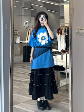 「QUEEN SHOP（クイーンショップ）の07130059（バンダナ/スカーフ、ブラック系）」を使った、QUEEN SHOPさん（レディース・166cm）の春コーディネート