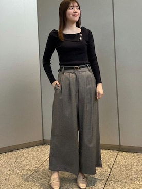 「TRUDEA（トルディア）のアイテム（トップス）」を使った、ASTORIA ODIER（アストリア オディール）さん（レディース・168cm）の冬コーディネート