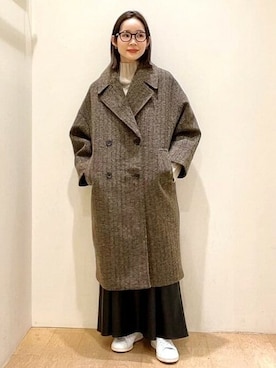 「BEAMS」｜「アイテム（チェスターコート）」を使った、BEAMS HEART WOMENさん（レディース・157cm）の秋コーディネート