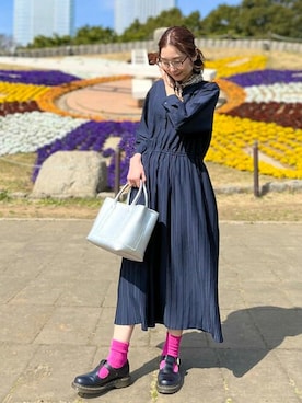 「アイテム（トートバッグ、シルバー系）」を使った、BEAMS HEART WOMENさん（レディース・163cm）の春コーディネート