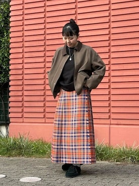 「オリーブ」｜「アイテム（スウェット）」を使った、BEAMS HEART WOMENさん（レディース・160cm）の秋コーディネート